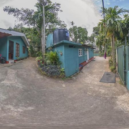 Apple Sara Home Stay Kandy Luaran gambar