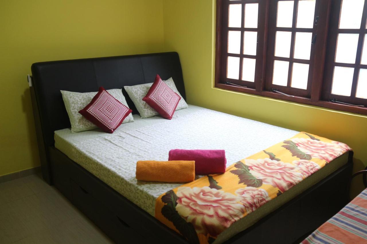 Apple Sara Home Stay Kandy Luaran gambar