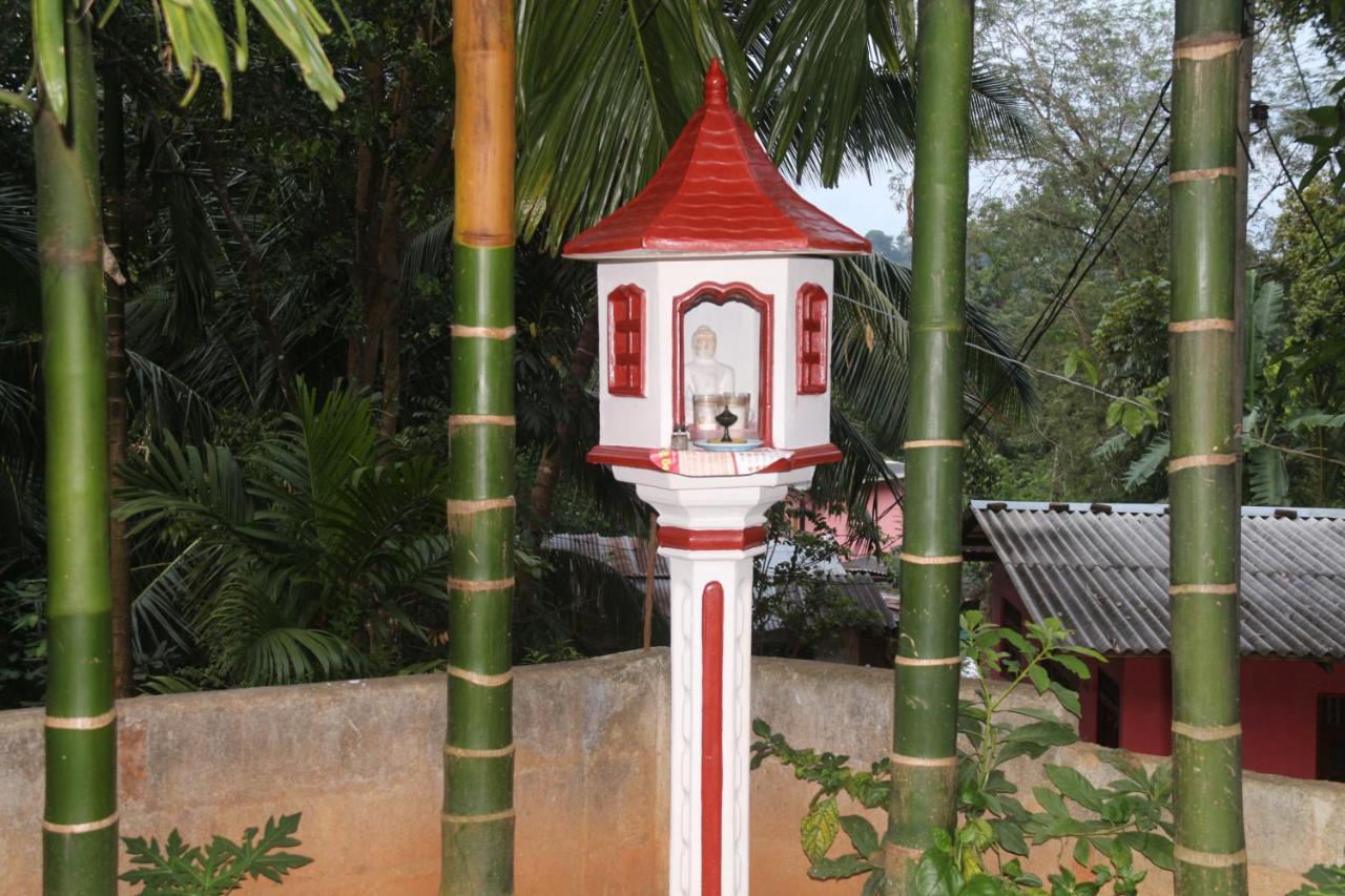 Apple Sara Home Stay Kandy Luaran gambar