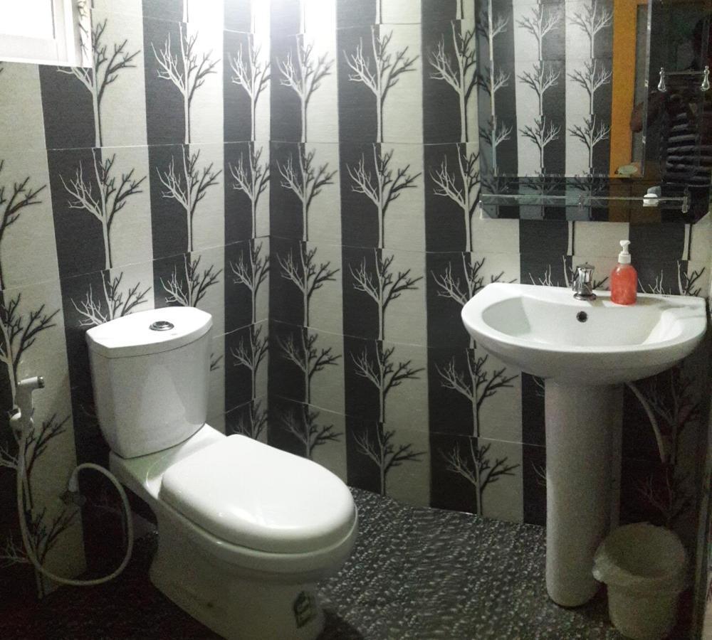 Apple Sara Home Stay Kandy Luaran gambar